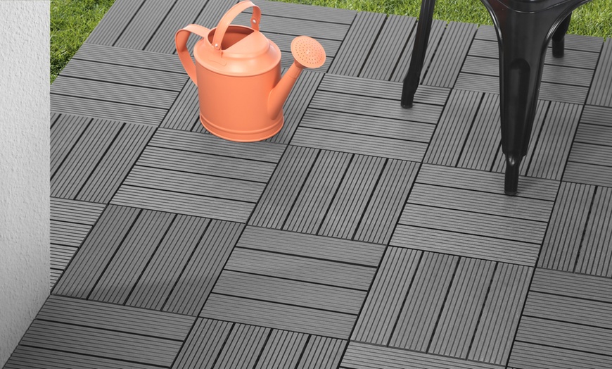 Transformez votre terrasse en un instant avec des dalles clipsables d&rsquo;extérieur