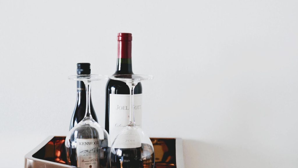 pourquoi-acheter-du-vin-en-ligne-peut-etre-plus-pratique-moins-cher-et-plus-sur