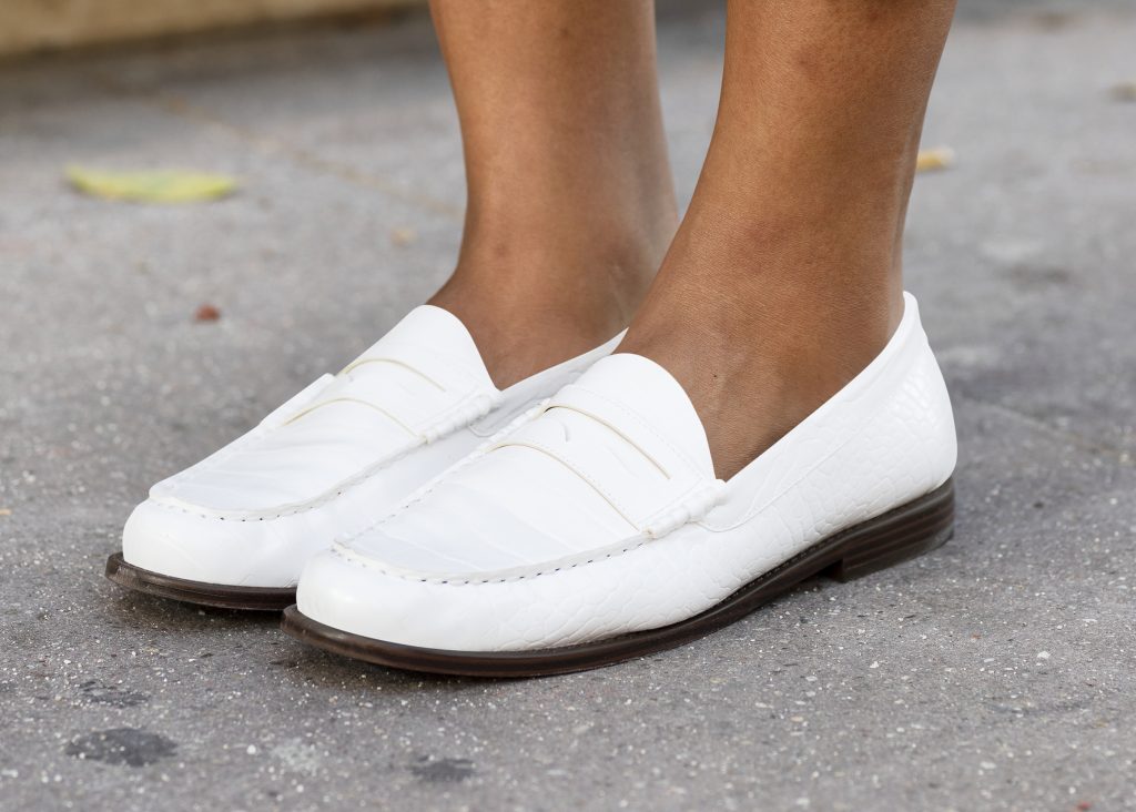 Pourquoi opter pour des mocassins en cuir plutôt que des sneakers ?