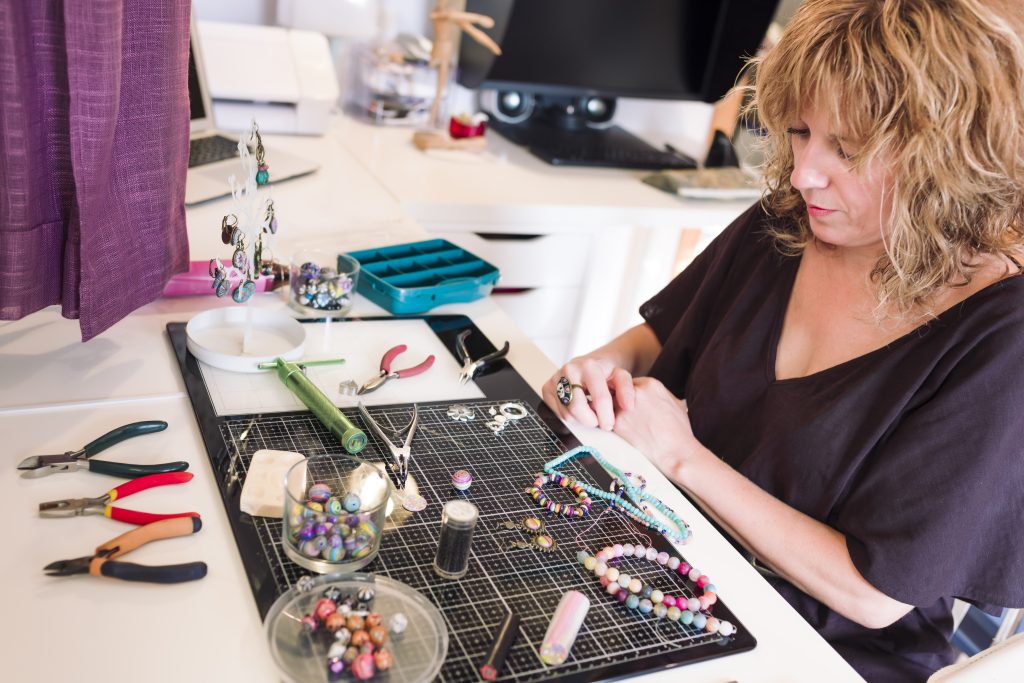 L&rsquo;atelier de création de bijoux : Un voyage au cœur de l&rsquo;innovation